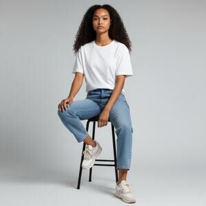 EUC Reebok Classic Cream Suede Sneakers Womens 6 Lace Up Retro Casual Shoes